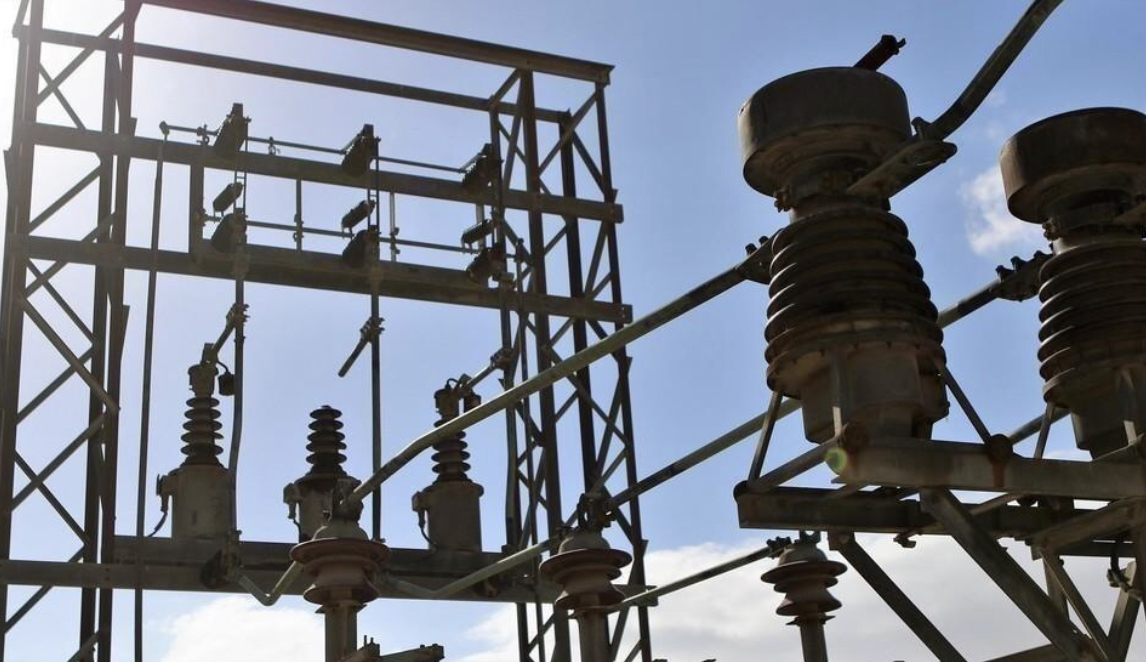 فصل الكهرباء عن مناطق باربد والمفرق