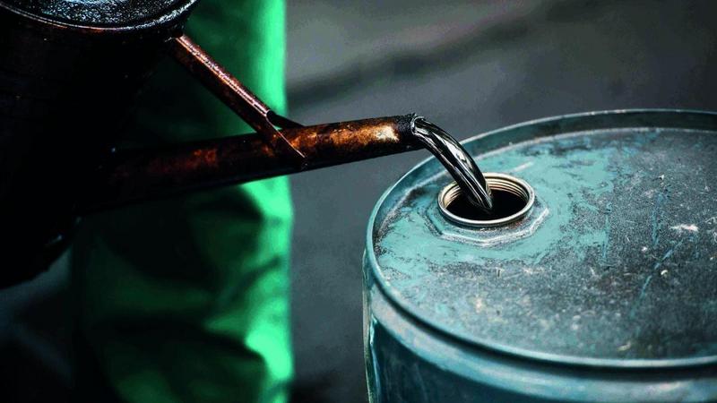 انخفاض الفاتورة النفطية للمملكة في كانون الثاني