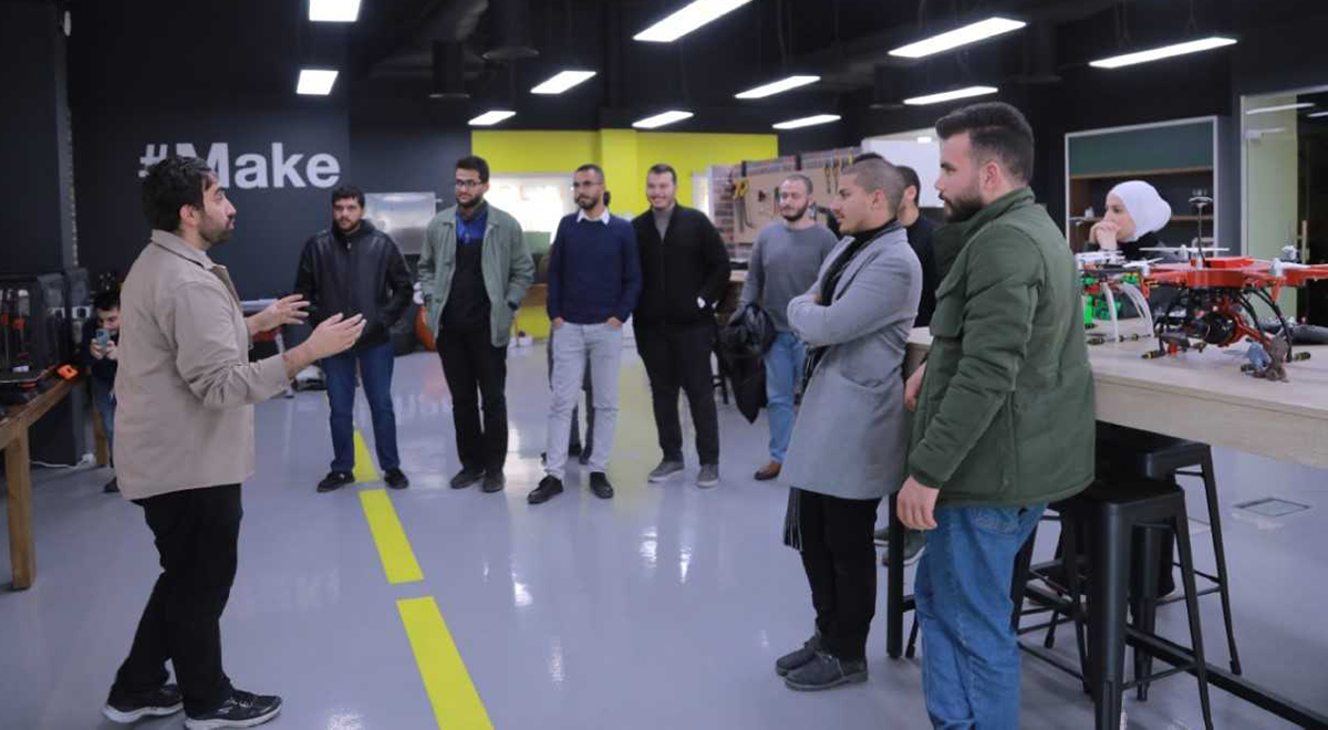 اطلاق الفوج الخامس من مختبر التصنيع الرقمي في عمان