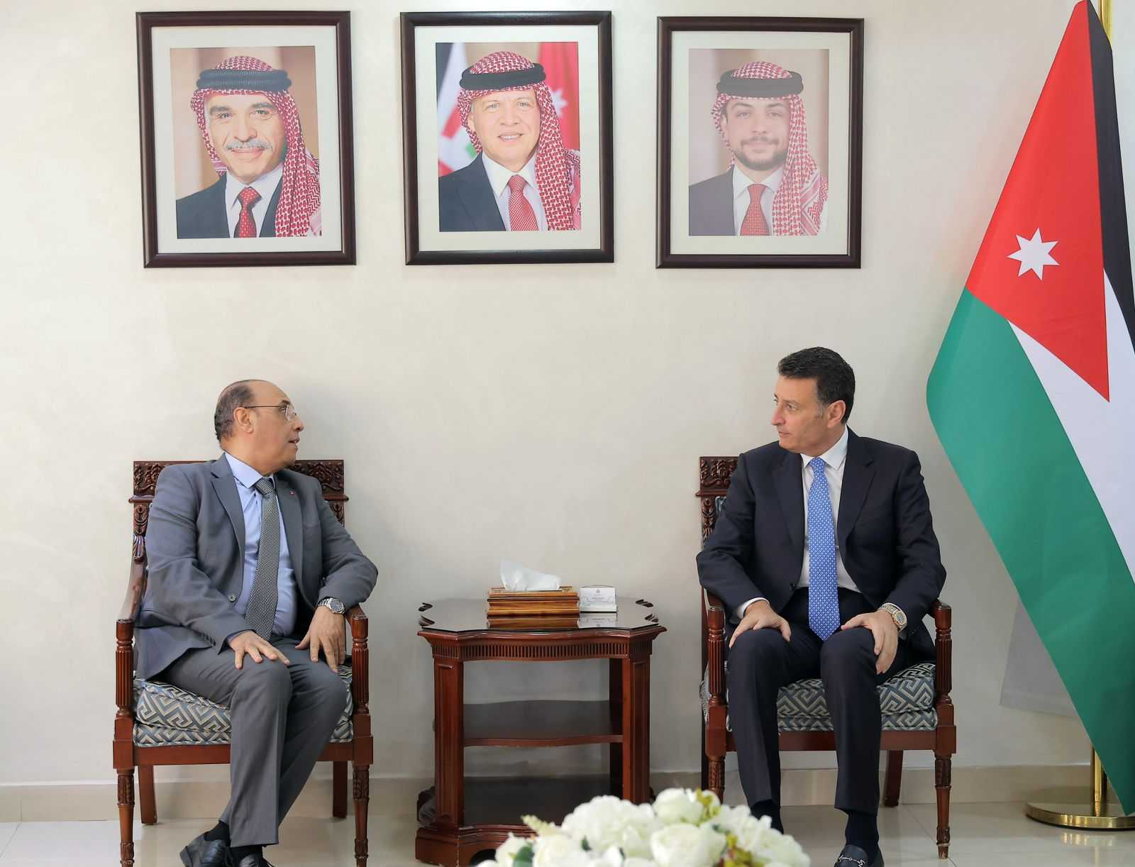 رئيس مجلس النواب يلتقي السفير المغربي