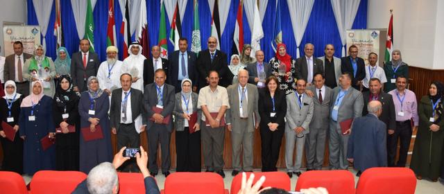 جامعة جدارا تختتم فعاليات المؤتمر الدولي الخامس لكلية الآداب واللغات