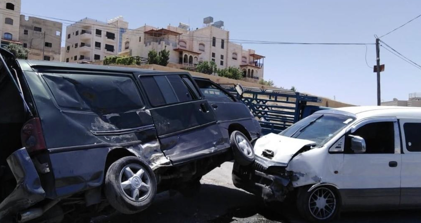 7 اصابات بحادث تصادم في عرجان