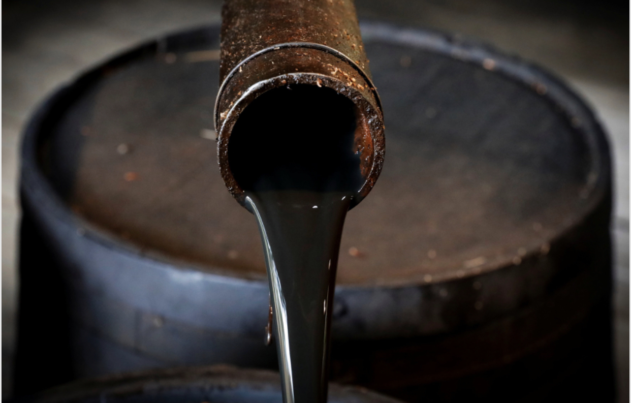انخفاض أسعار النفط عالميا 