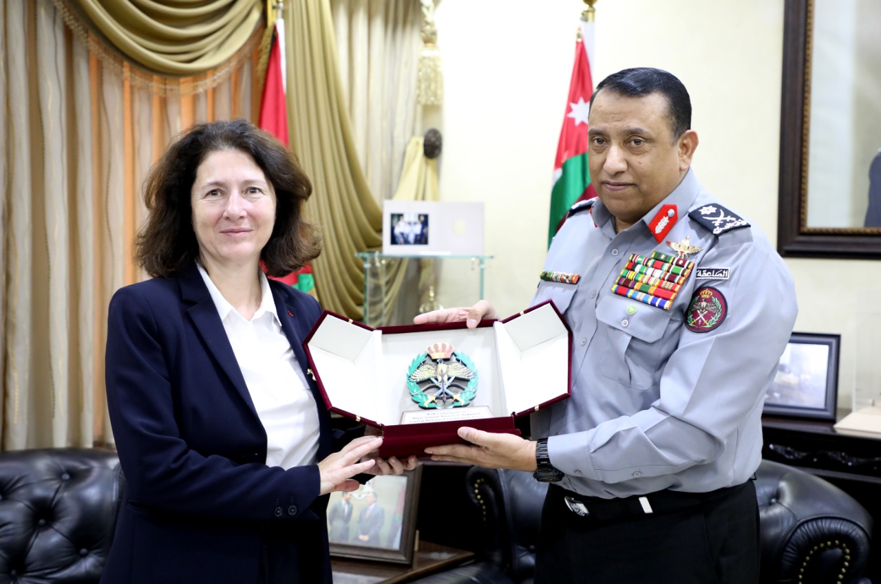 الحواتمه يلتقي السفيرة الفرنسية في عمان