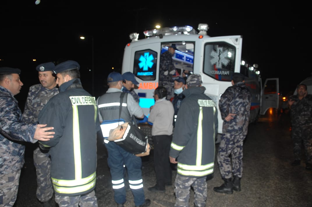 إصابة سبعة  أشخاص اثر حادث تدهور  في محافظة اربد .. صور