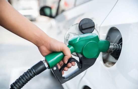 ارتفاع أسعار النفط وانخفاض طفيف على أسعار البنزين والكاز   