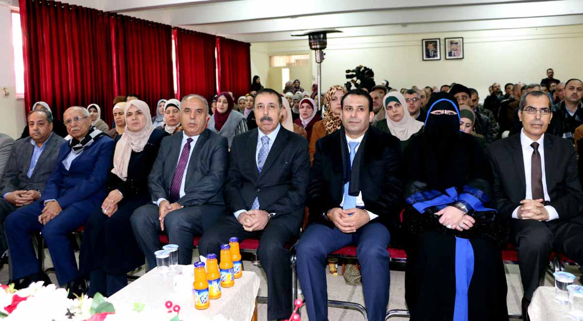 النعيمي يفتتح ورشة لمشرفي الرياضيات والعلوم المطورتين للفصل الثاني