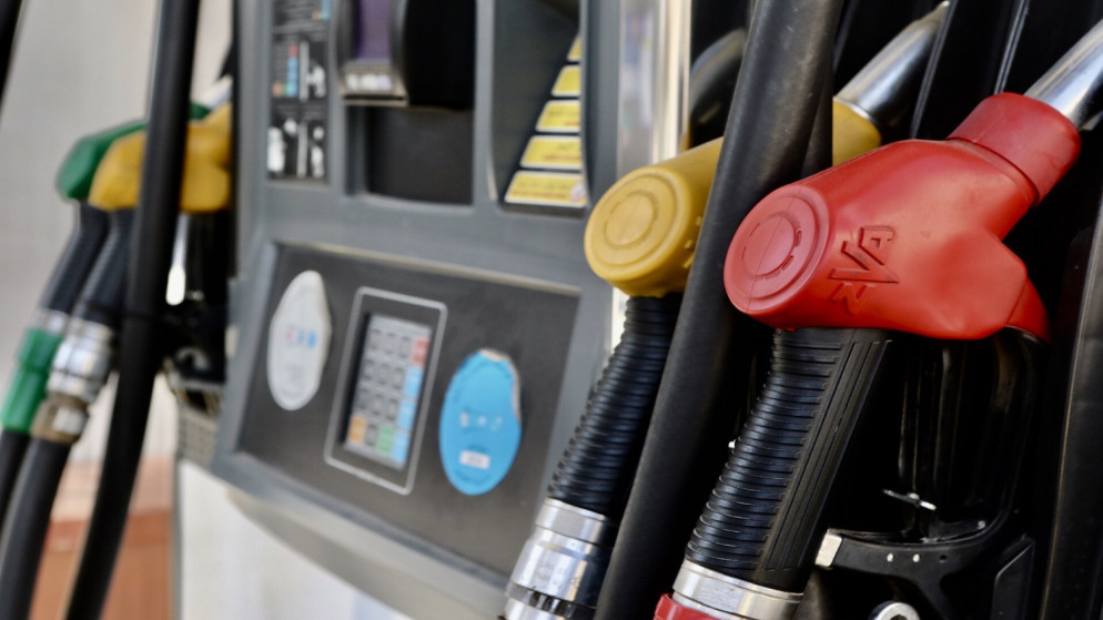 في الأسبوع الثاني من شهر الحالي ارتفاع أسعار البنزين والوقود الثقيل