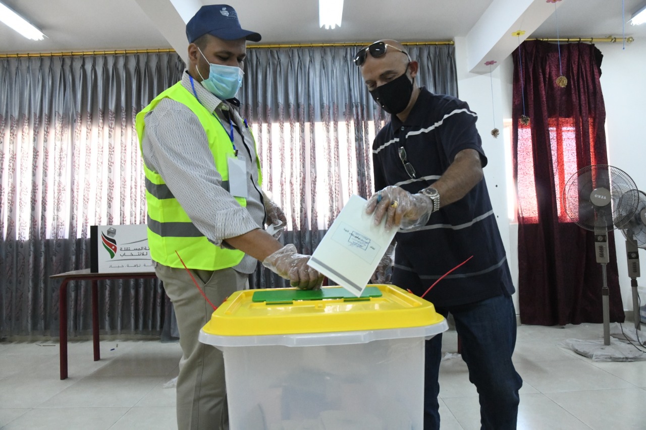 الأردن: تنفيذ عملية انتخابية تجريبية