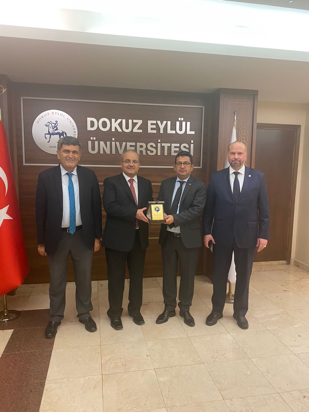 جامعة جدارا توقع مذكرة تفاهم مع جامعة دوكوز ايلول في إزمير التركية