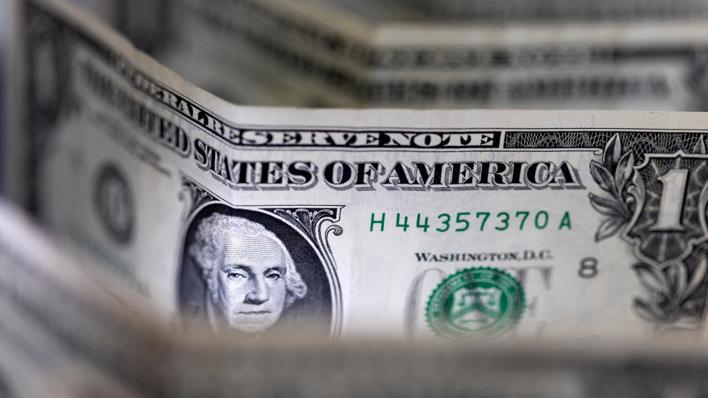 تراجع الدولار الأميركي عالميا