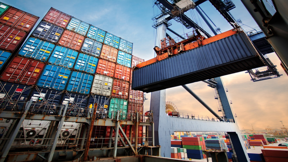 عجز الميزان التجاري للمملكة مع منطقة التجارة العربية يرتفع إلى 2.8 مليار دينار