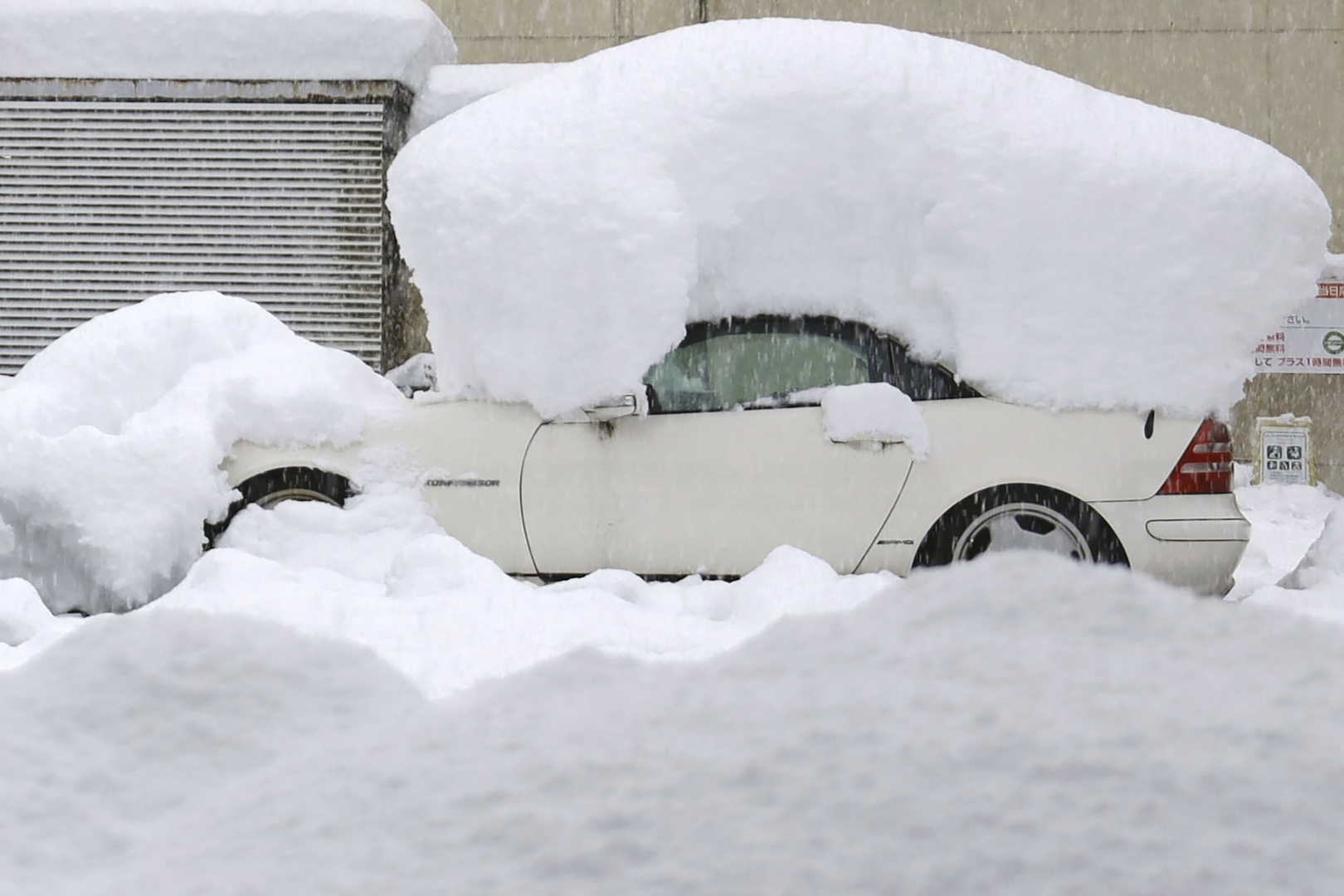 اليابان: إلغاء 151 رحلة جوية بسبب الثلوج