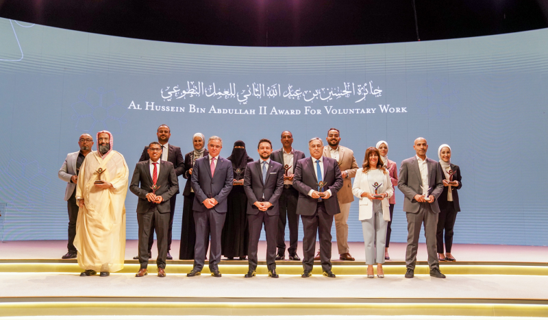 ولي العهد يكرّم الفائزين بجائزة الحسين بن عبدالله الثاني للعمل التطوعي