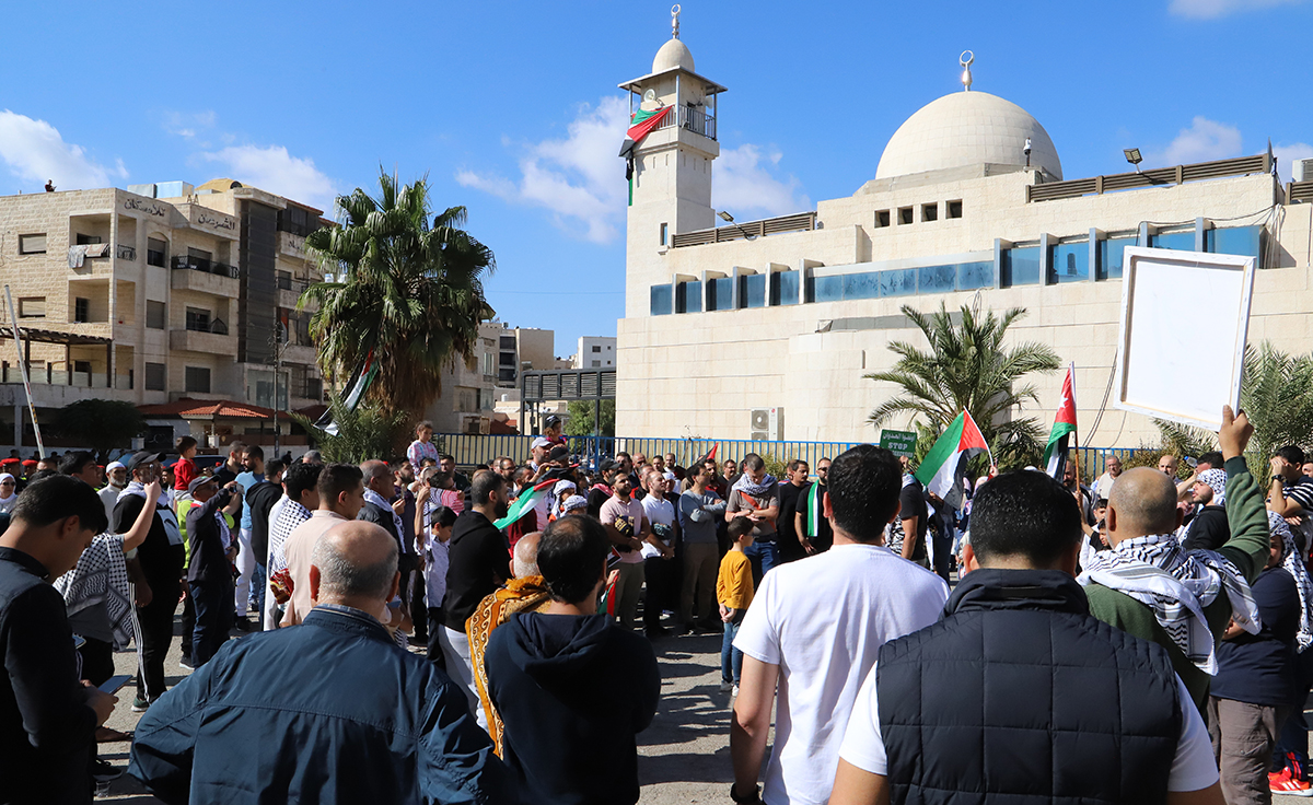وقفة تضامنية أمام الكالوتي تنديدا بالعدوان الغاشم على غزة 