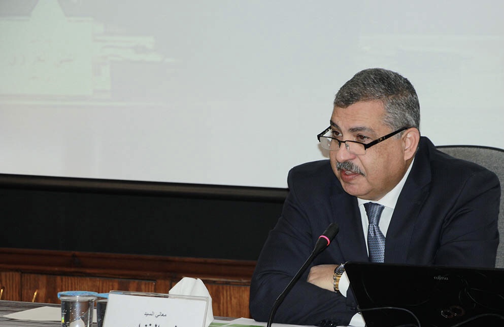 الوزير الاسبق علي ظاهر الغزاوي يكتب: نحن في قلب المعركة