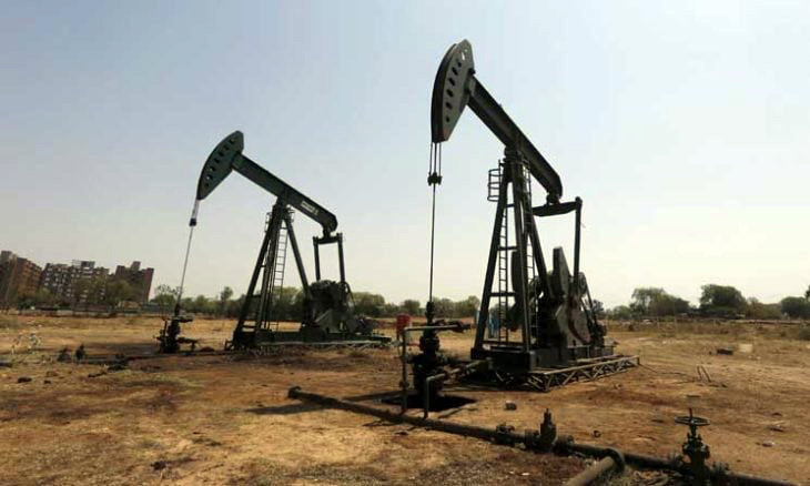 تراجع النفط وسط مخاوف من ضعف الطلب