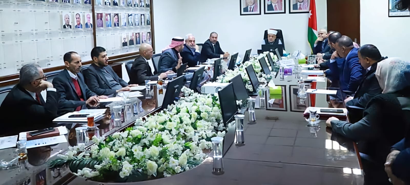 الخلايلة يترأس اجتماع لجنة تطوير الخطة الاستراتيجية لوزارة الأوقاف