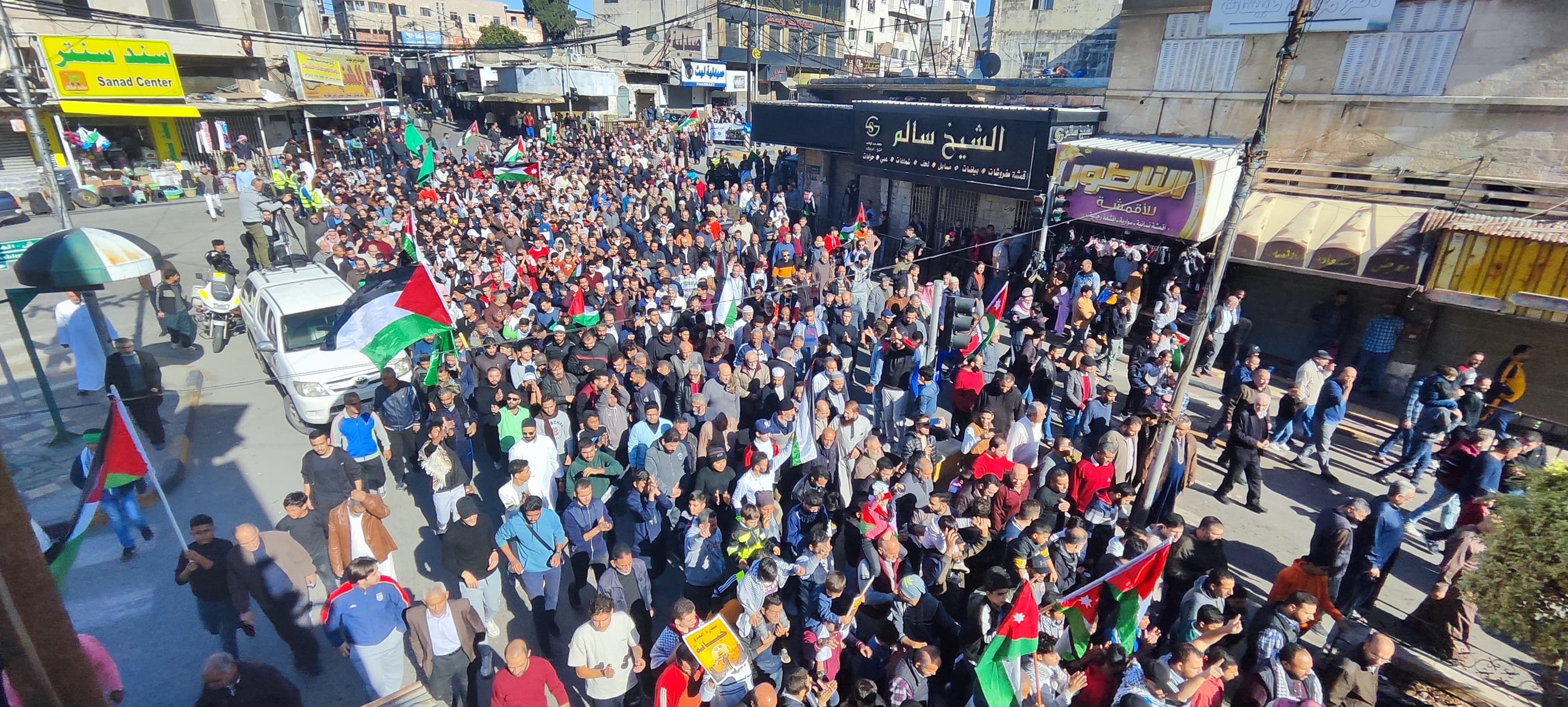 مسيرات حاشدة تنديداً باستئناف العدوان الإسرائيلي على غزة 