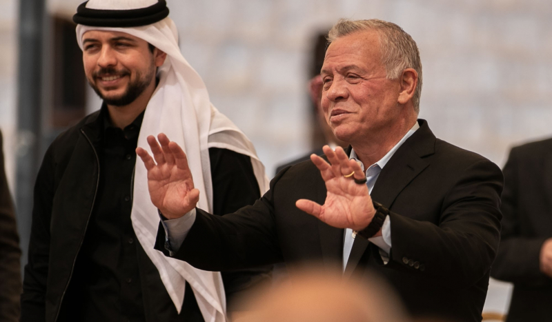 الملك وولي العهد يتلقيان برقيات تهنئة بذكرى تعريب قيادة الجيش