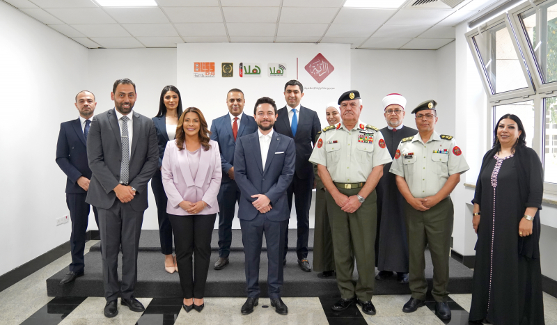 نائب الملك يزور مجموعة الراية الإعلامية