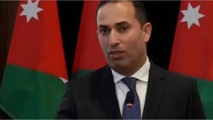 ماهر الطراونة يسلم أوراق إعتماده سفيرا فوق العادة للأردن في العراق