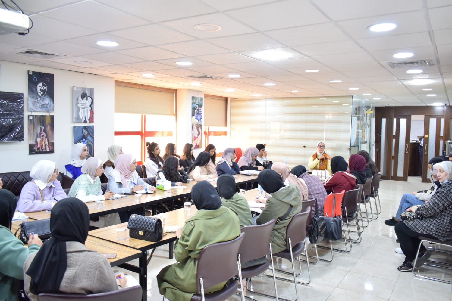 حوارية حول خدمات "تضامن" الموجهة لضحايا العنف المبني على النوع الاجتماعي