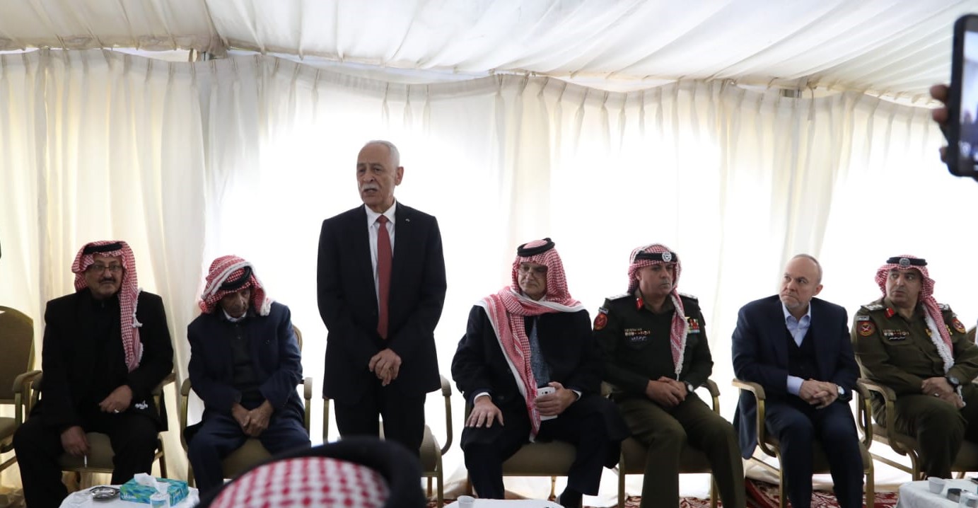 مندوبا عن الملك وولي العهد...العيسوي يعزي الخريشا