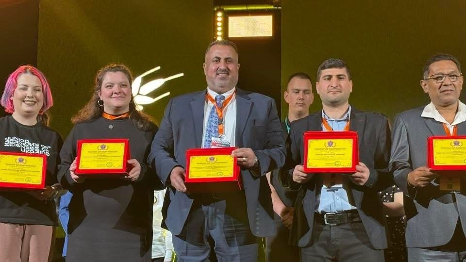 وفد أردني يحقق إنجازًا علميًا باهرًا في المهرجان الدولي لمسابقة الهندسة والعلوم والتكنولوجيا في تونس 