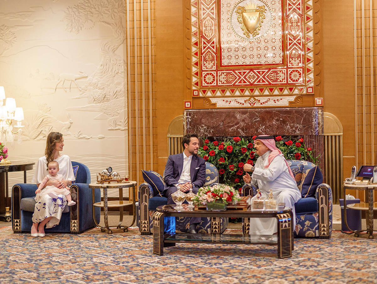 ولي العهد يلتقي ملك مملكة البحرين خلال زيارة خاصة للبحرين 