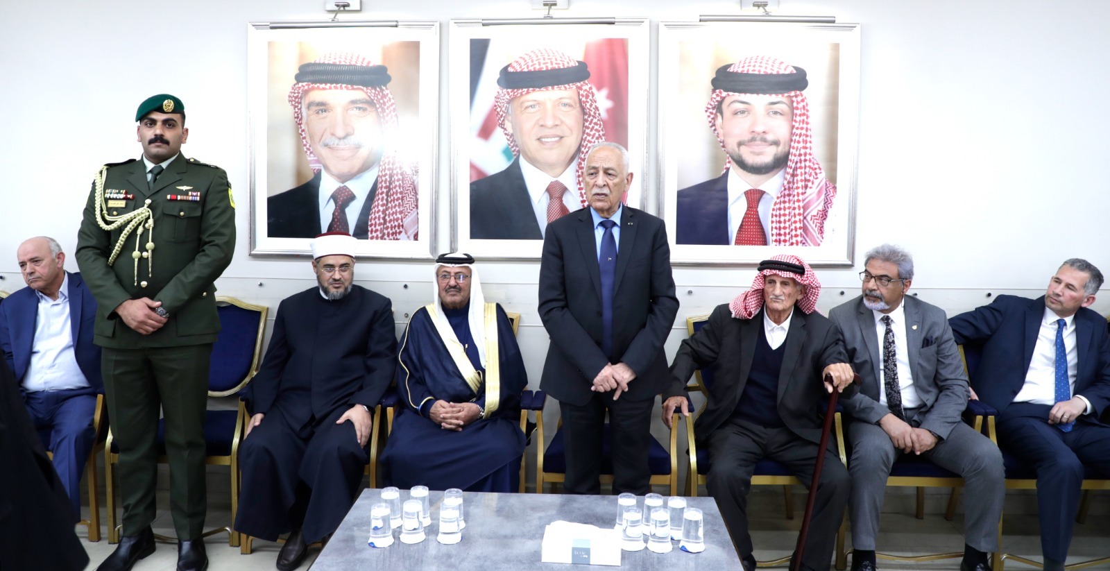 مندوبا عن الملك وولي العهد.. العيسوي يعزي العقيلي والجمل والجندي