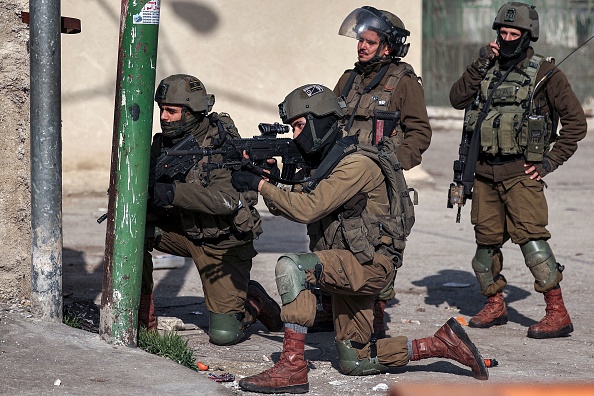 استشهاد شاب فلسطيني متأثرا بجروح أصيب بها قبل شهرين بنابلس