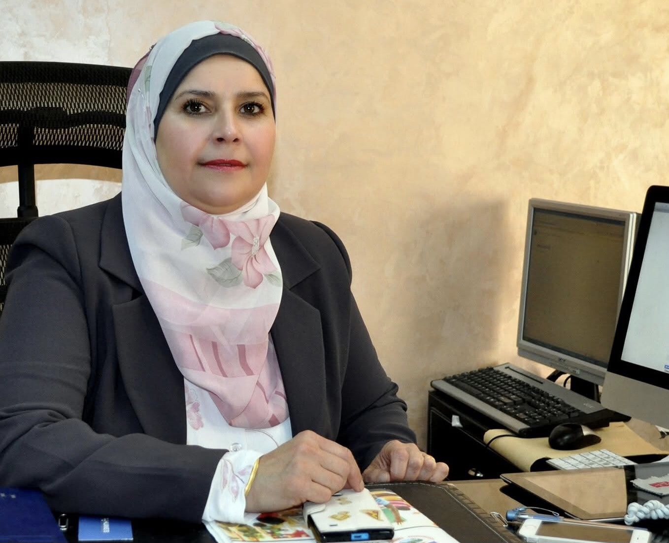 ترقية الدكتورة منال المراشده إلى رتبة أستاذ مشارك في جامعة جدارا  .. و "الرقيب الدولي" تهنئ