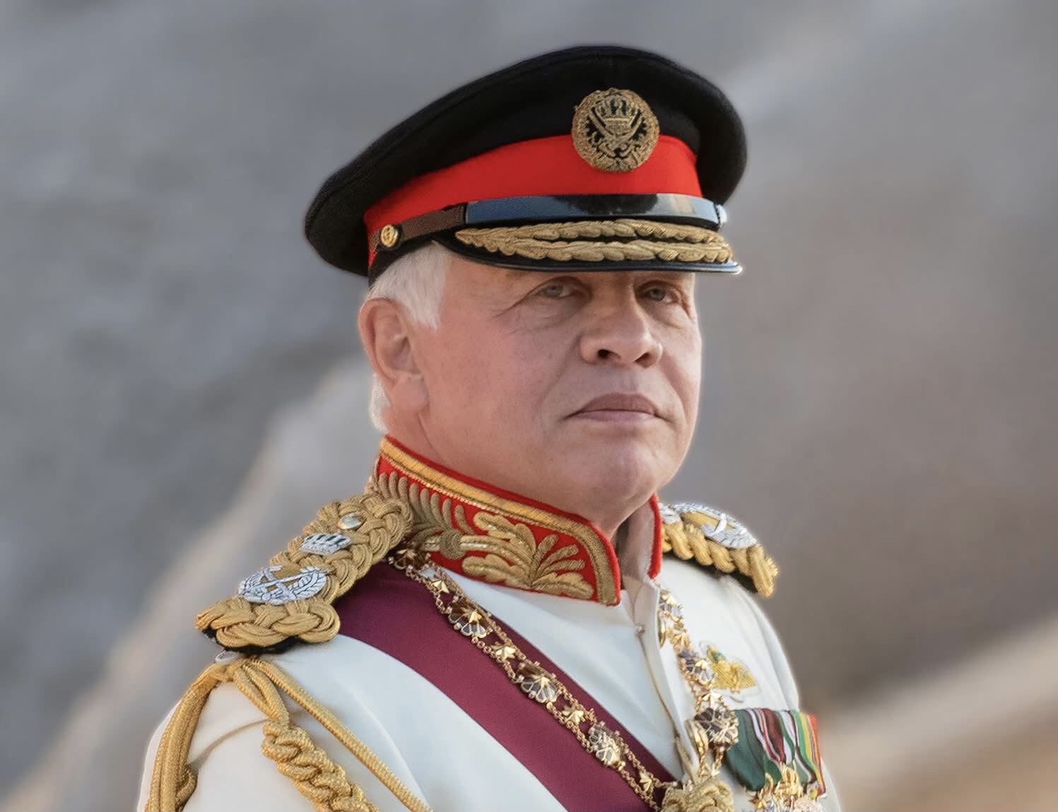 تهنئة من عشيرة الشلول وعشائر غرب اربد بمناسبة عيد الجلوس الملكي  وذكرى الثورة العربية الكبرى وعيد الجيش