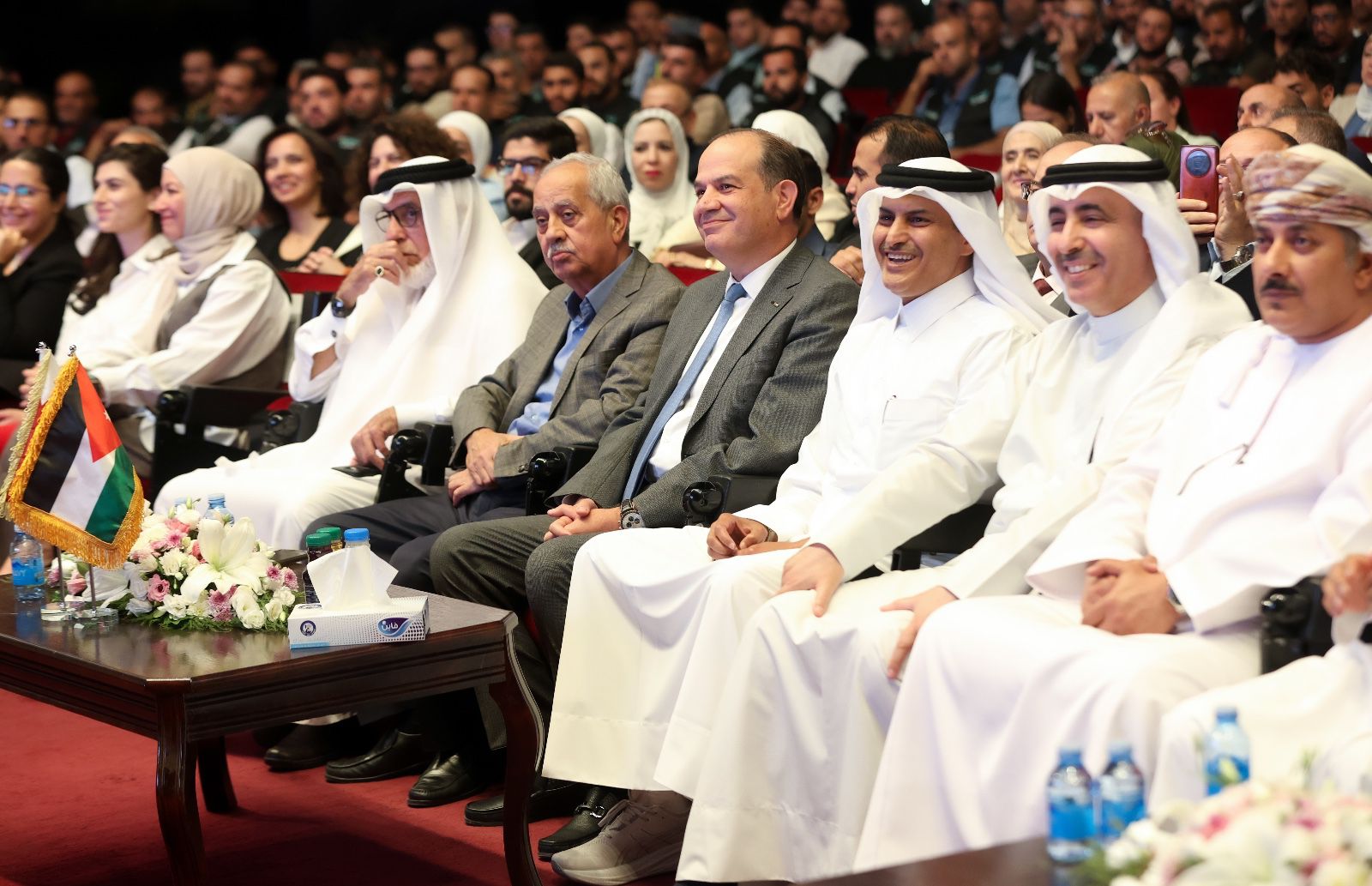 بحضور سميرات وآل ثاني .. "مهن من ذهب" تحتفل بتخريج الفوج الأول من مبادرة فرصة