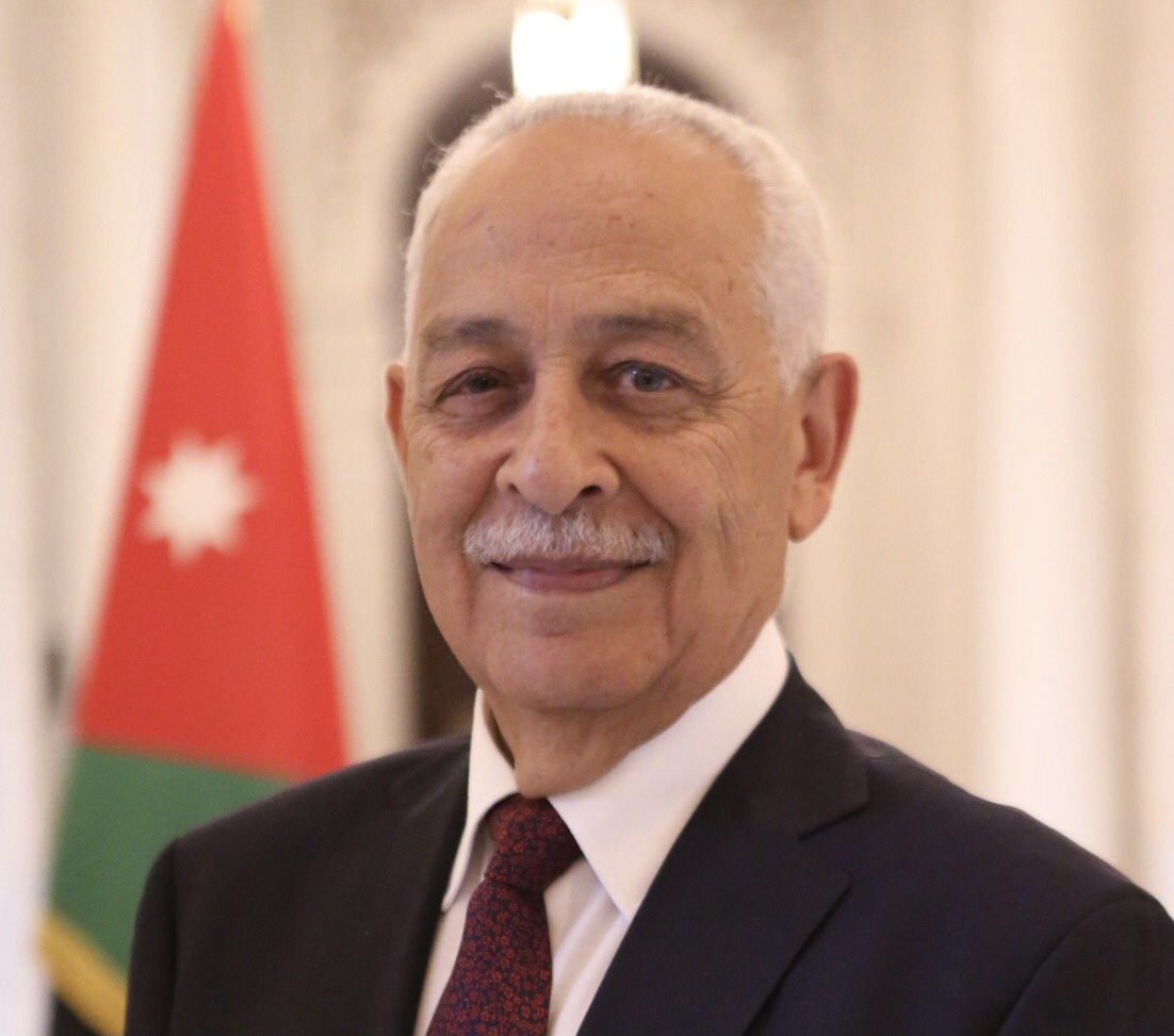 العيسوي ينقل تمنيات الملك وولي العهد بالشفاء للعَين والوزير الأسبق طبيشات