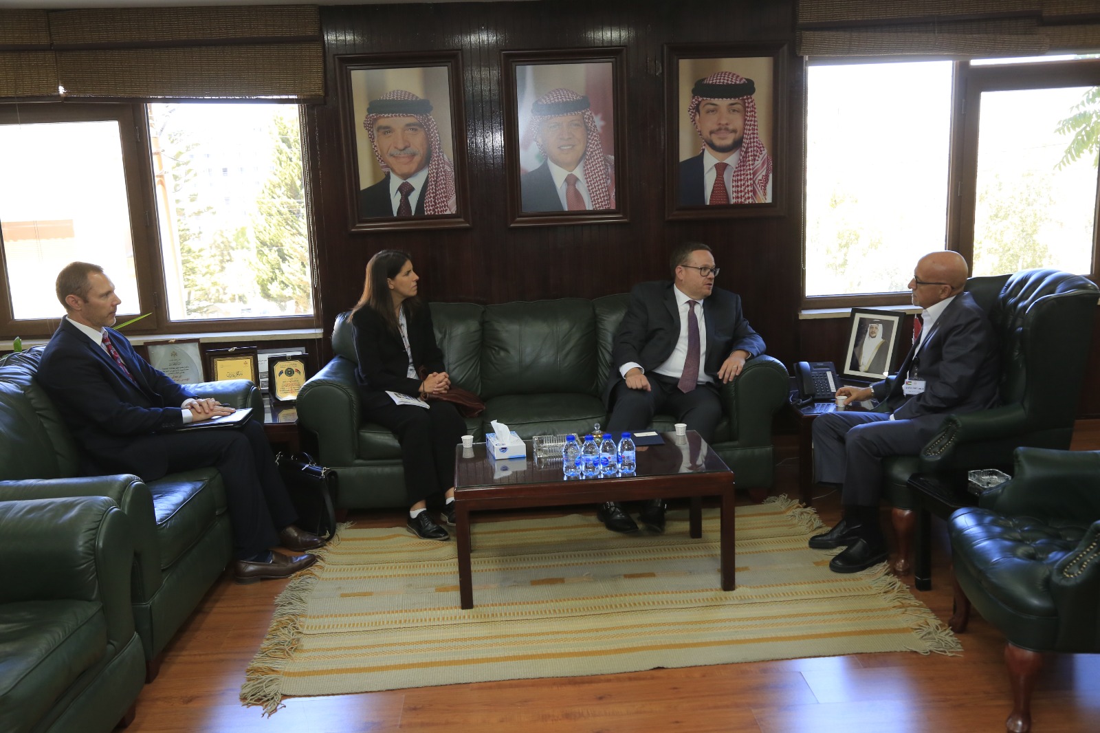 وزير المياه والري يستقبل القائم باعمال سفارة الولايات المتحدة الامريكية لدى المملكة