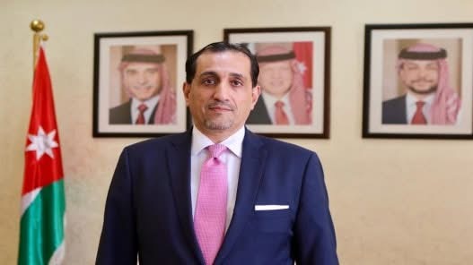 تهنئة وتبريك لسعادة الدكتور سفيان القضاة بمناسبة الثقة الملكية الغالية
