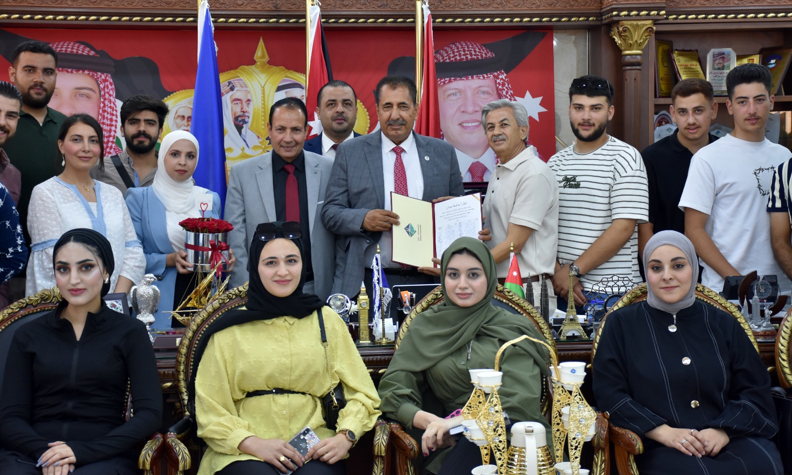 طلبة يطلقون وثيقة "شكراً جامعة جدارا"