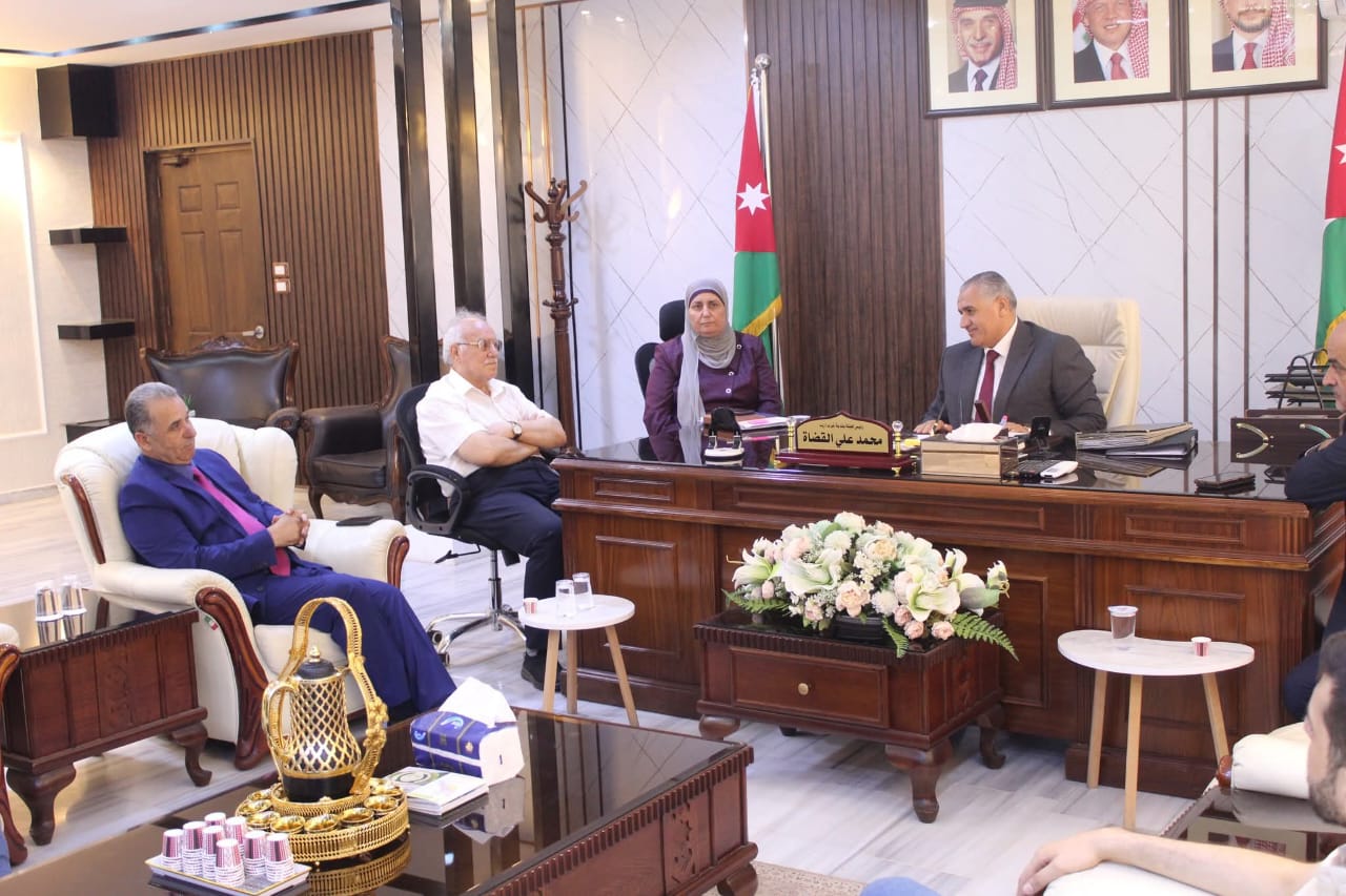 رئيس لجنة بلدية غرب اربد يلتقي بلجنة فرع نقابة الصحفيين في الشمال